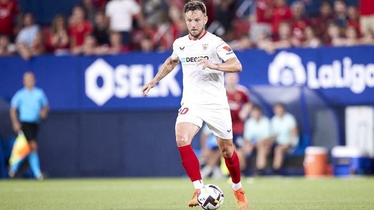 «Севилья» занимает 12 позицию