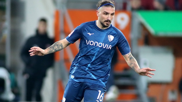 «Бохум» идет в зоне вылета