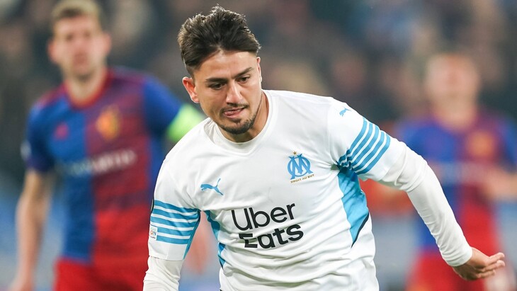 Дженгиз Ундер