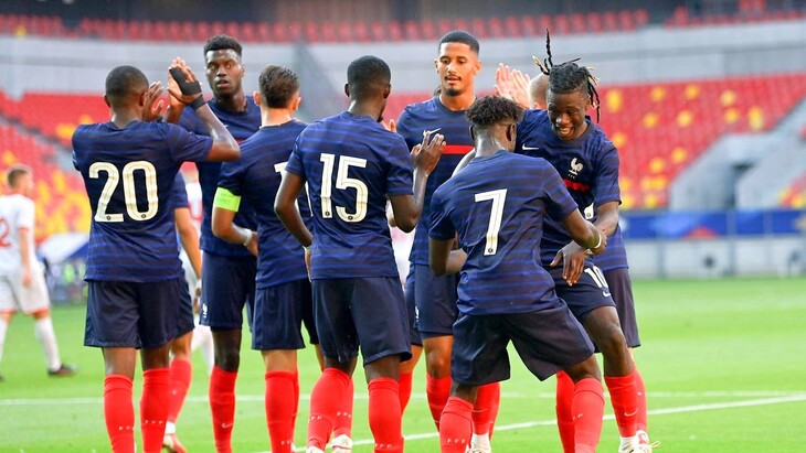 Юные французы