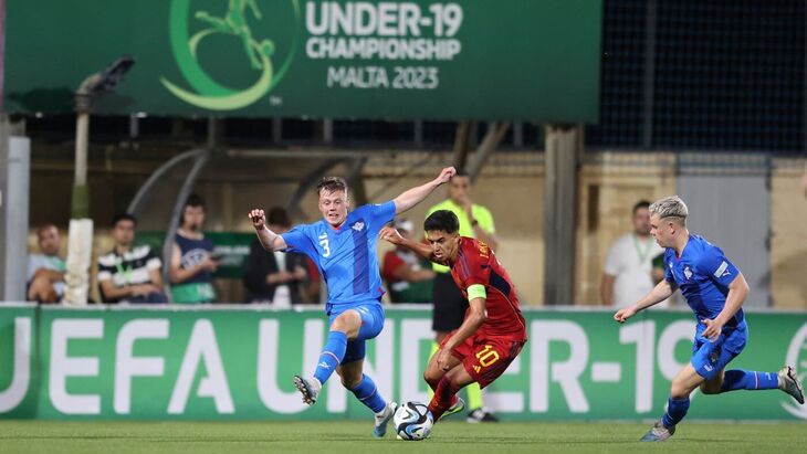 Исландия (до 19 лет)