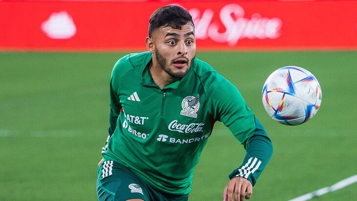 Алексис Вега