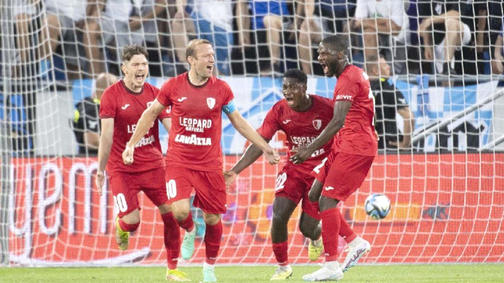 Футболисты клуба «Эсперанж»