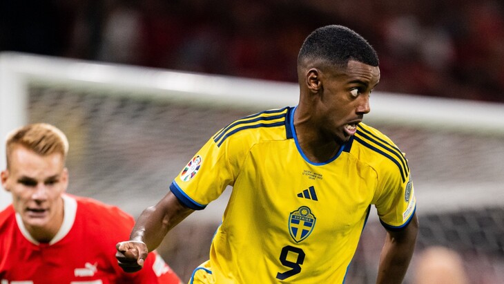 Александр Исак