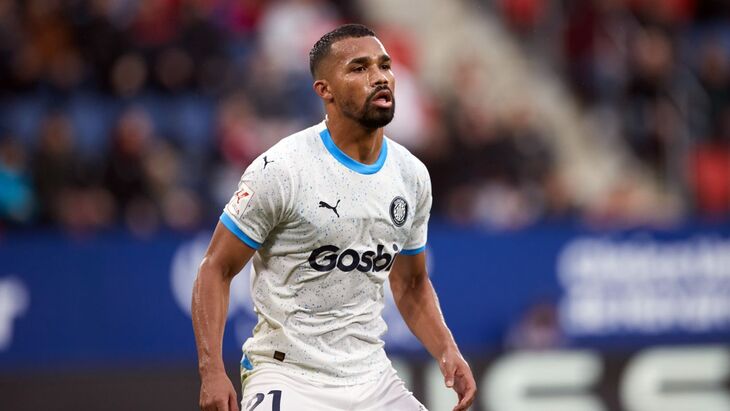 Полузащитник Венесуэлы Янхель Эррера