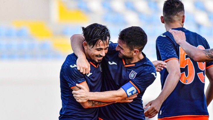 «Инстанбул Башакшехир»