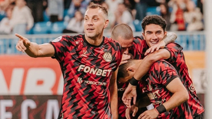 Артем Дзюба уже дебютировал за «Акрон»