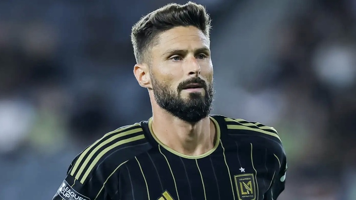 Оливье Жиру