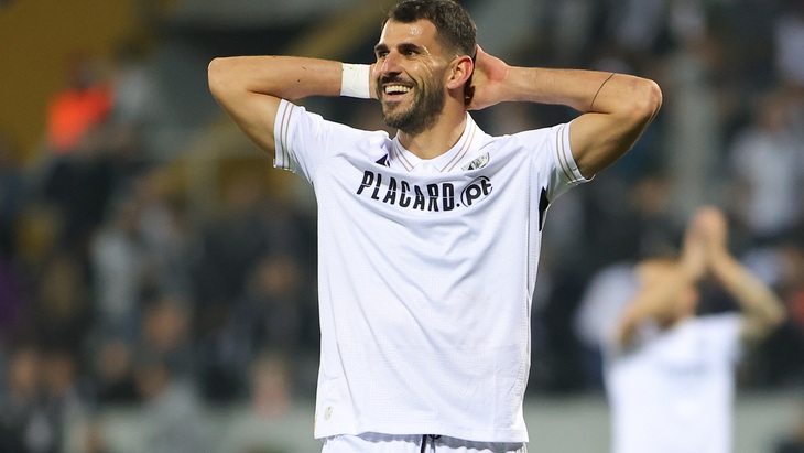 Нелсон Оливейра