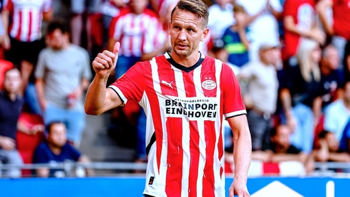 Прогноз на матч ПСВ — АЗ Алкмар