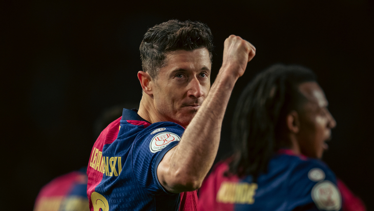 Роберт Левандовский — нападающий «Барселоны»