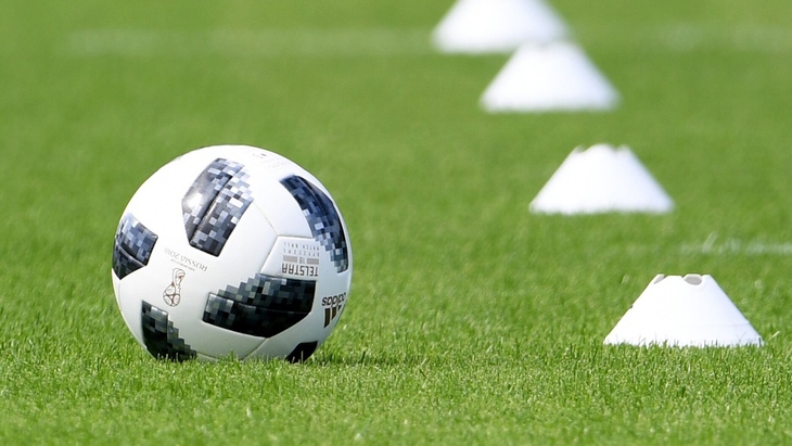 Футбольный мяч