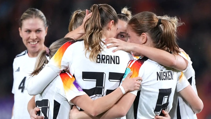 Женская сборная Германии