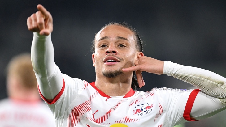 Хави Симонс