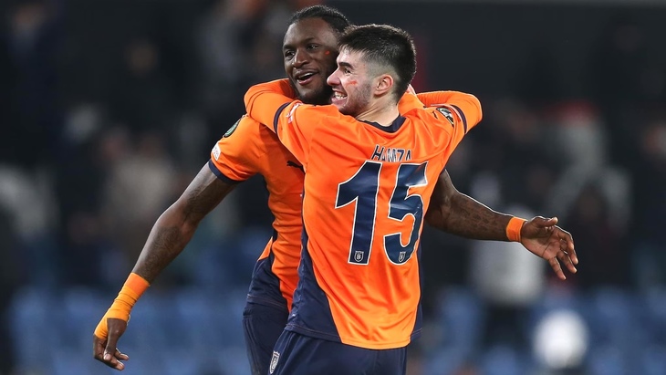 «Инстанбул Башакшехир»