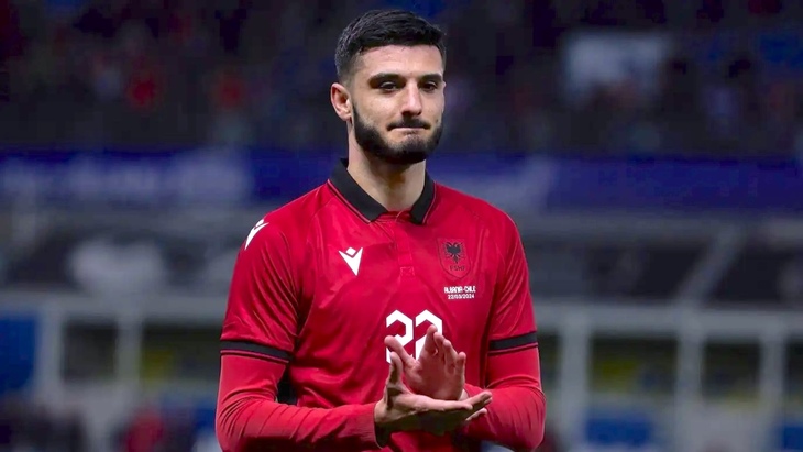 Армандо Броя