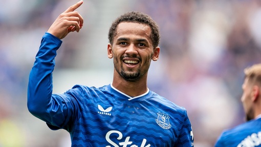 Прогноз на матч Эвертон — Астон Вилла