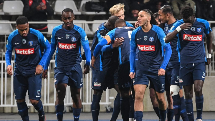 Футбольный клуб «Париж»