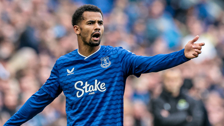 Илиман Ндиайе — нападающий «Эвертона»