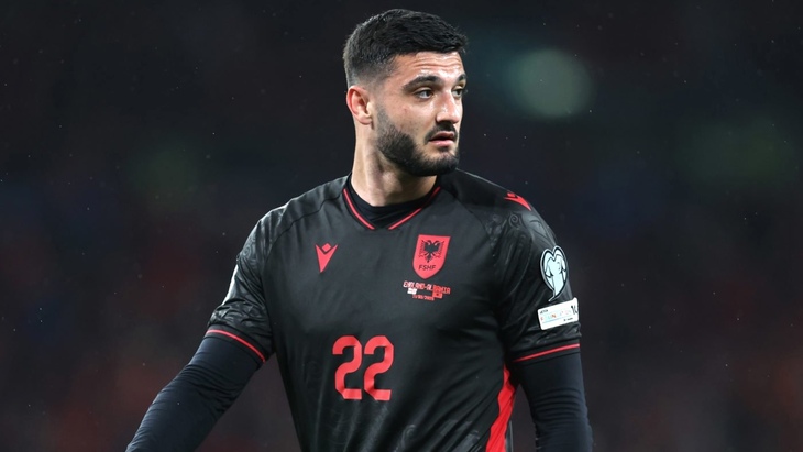 Армандо Броя