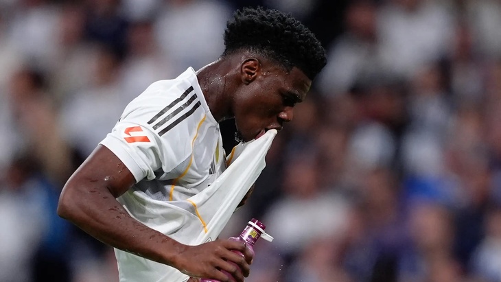 Орельен Чуамени