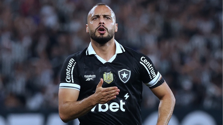 Артур Кабрал