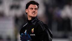 Миле Свилар — вратарь «Ромы»