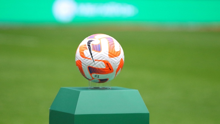 Футбольный мяч