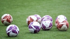 Футбольные мячи