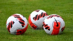 Футбольные мячи