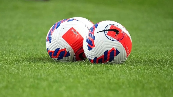 Футбольные мячи