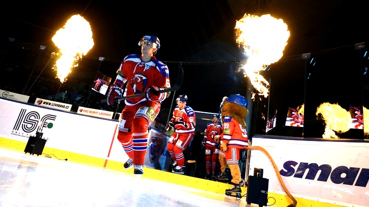 Хоккеисты ХК «Лев»