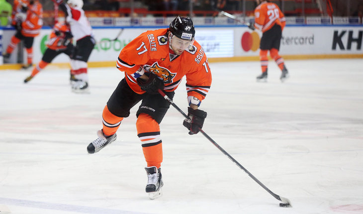 Антон Лазарев, «Амур»