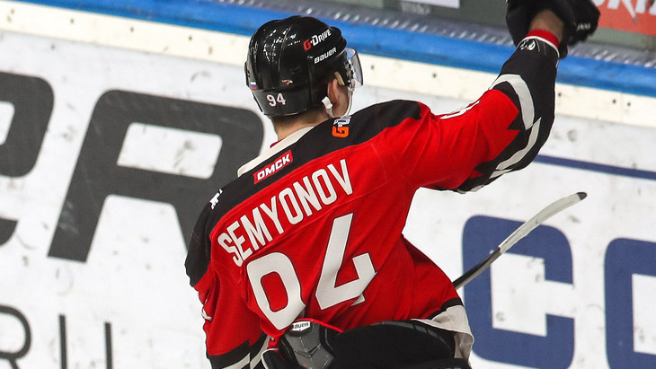 Кирилл Семенов, «Авангард»