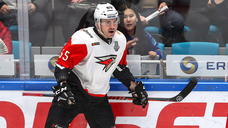 Тэйлор Бек, «Авангард»