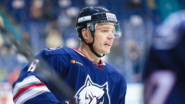 Хоккеист «Нефтехимика»