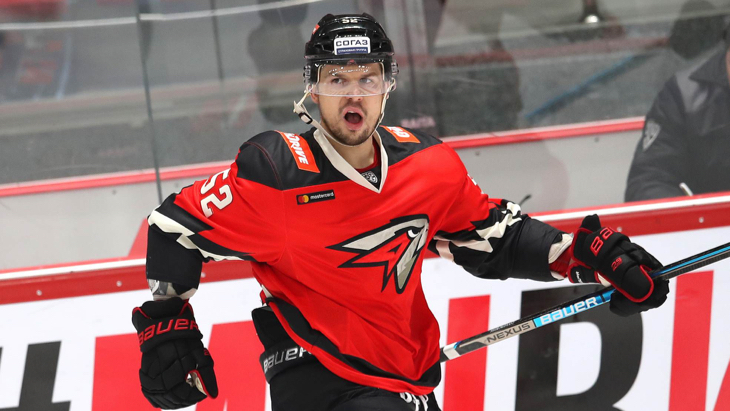 Хоккеист «Авангарда»