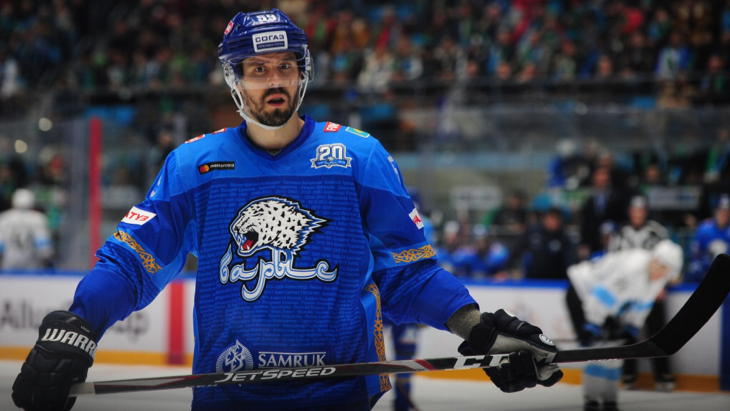 Хоккеист «Барыса»