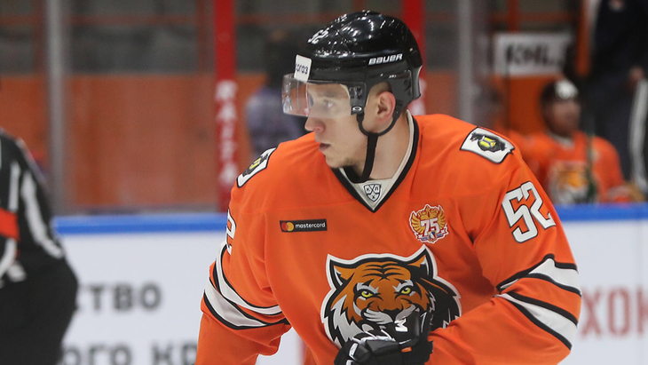 «Амур» в игре с «Металлургом» Мг