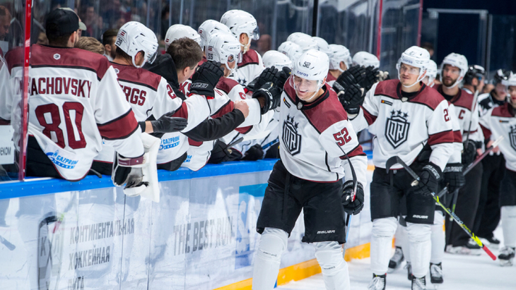 «Динамо» Рига в матче с «Адмиралом»