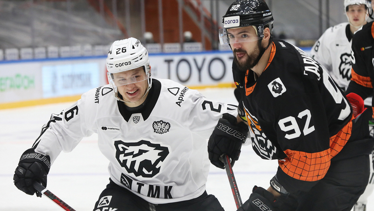 «Трактор» в матче на «Платинум Арене»