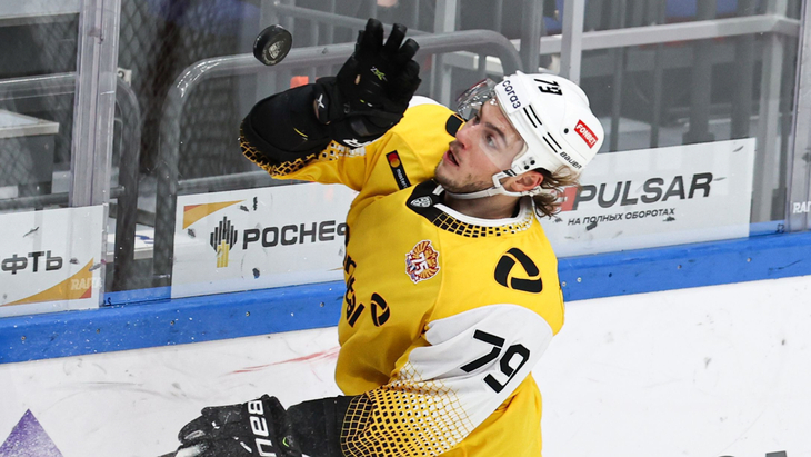 Михаил Тихонов