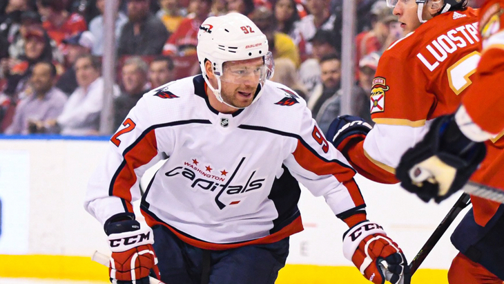 Евгений Кузнецов в домашней игре с «Флоридой»