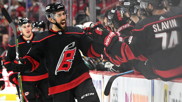 «Каролина» во второй игре с «Бостоном»