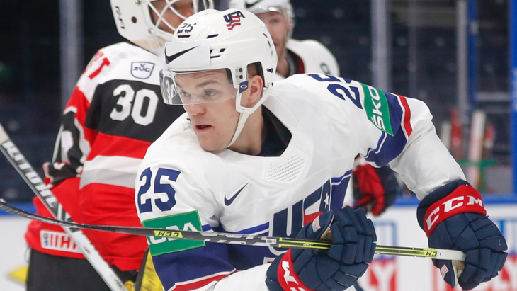 Пьер-Люк Дюбуа в матче с Италией