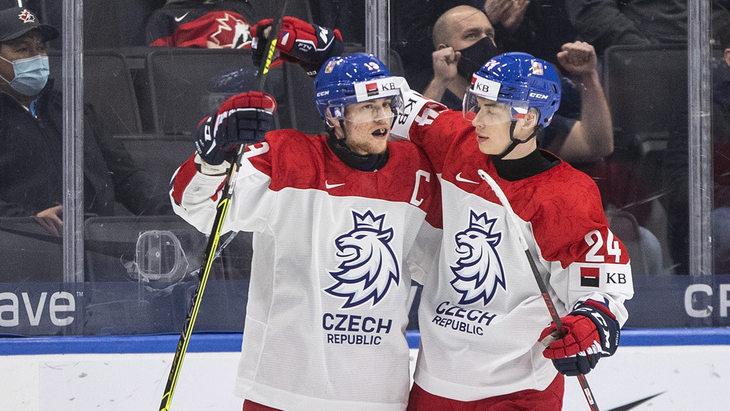 Ян Мишак и Йозеф Колачек в декабрьском матче с Германией