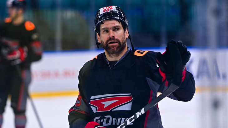 Товарищеский матч между «Авангардом» и «Сибирью»