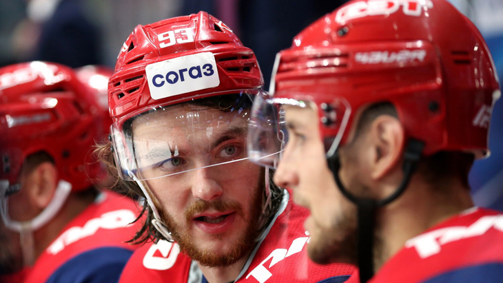 Даниил Мисюль на скамейке «Локо»