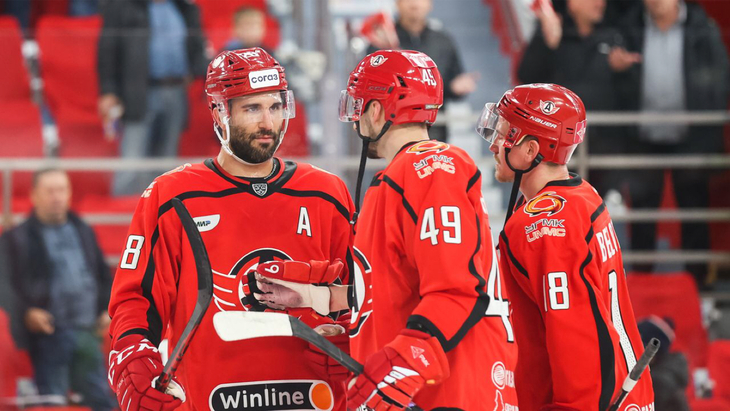 «Автомобилист» в матче с «Куньлунем»