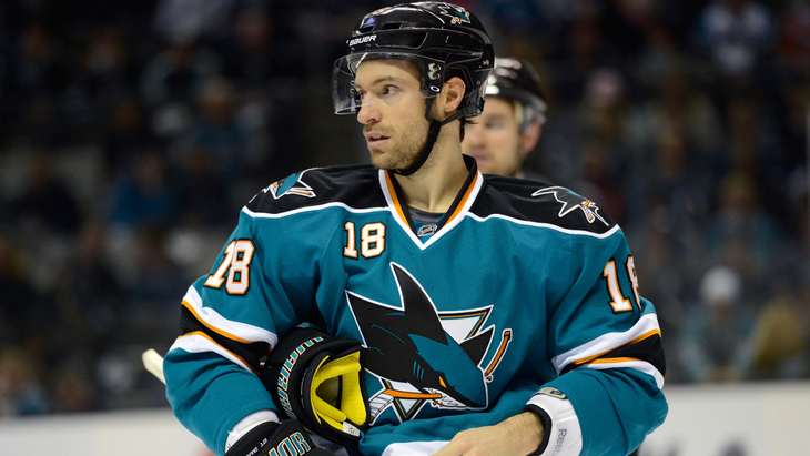 Доминик Мур